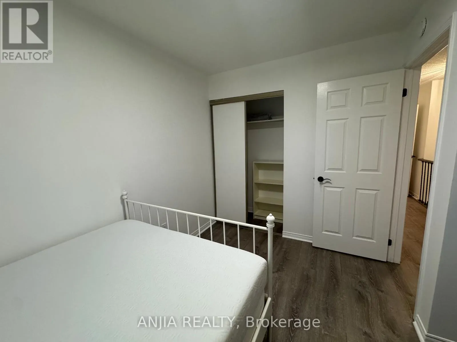 44 - 3420 SOUTH MILLWAY