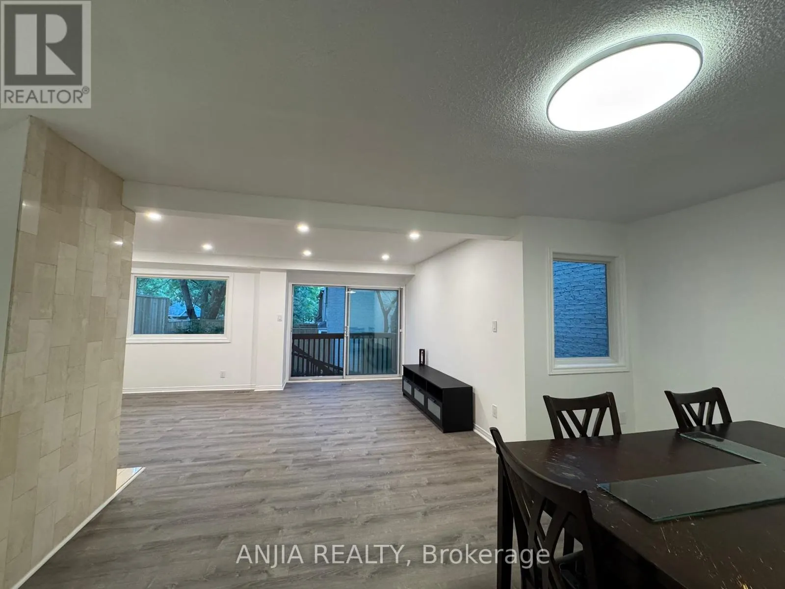 44 - 3420 SOUTH MILLWAY