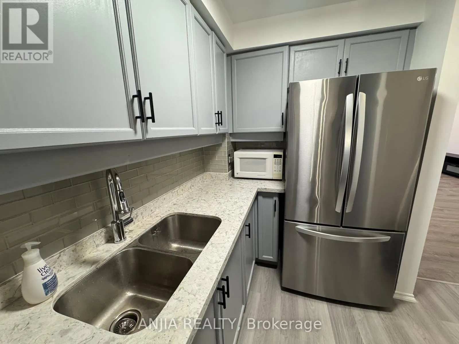 44 - 3420 SOUTH MILLWAY