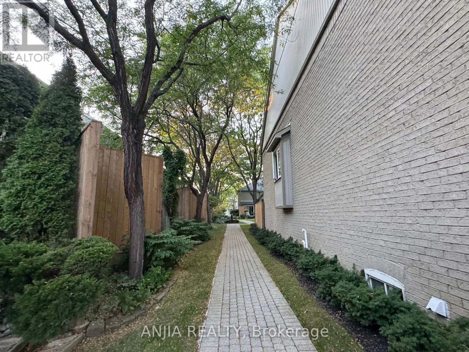 44 - 3420 SOUTH MILLWAY