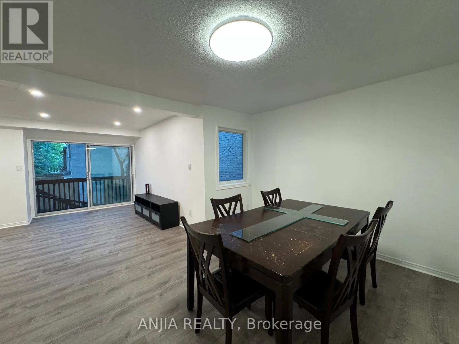 44 - 3420 SOUTH MILLWAY