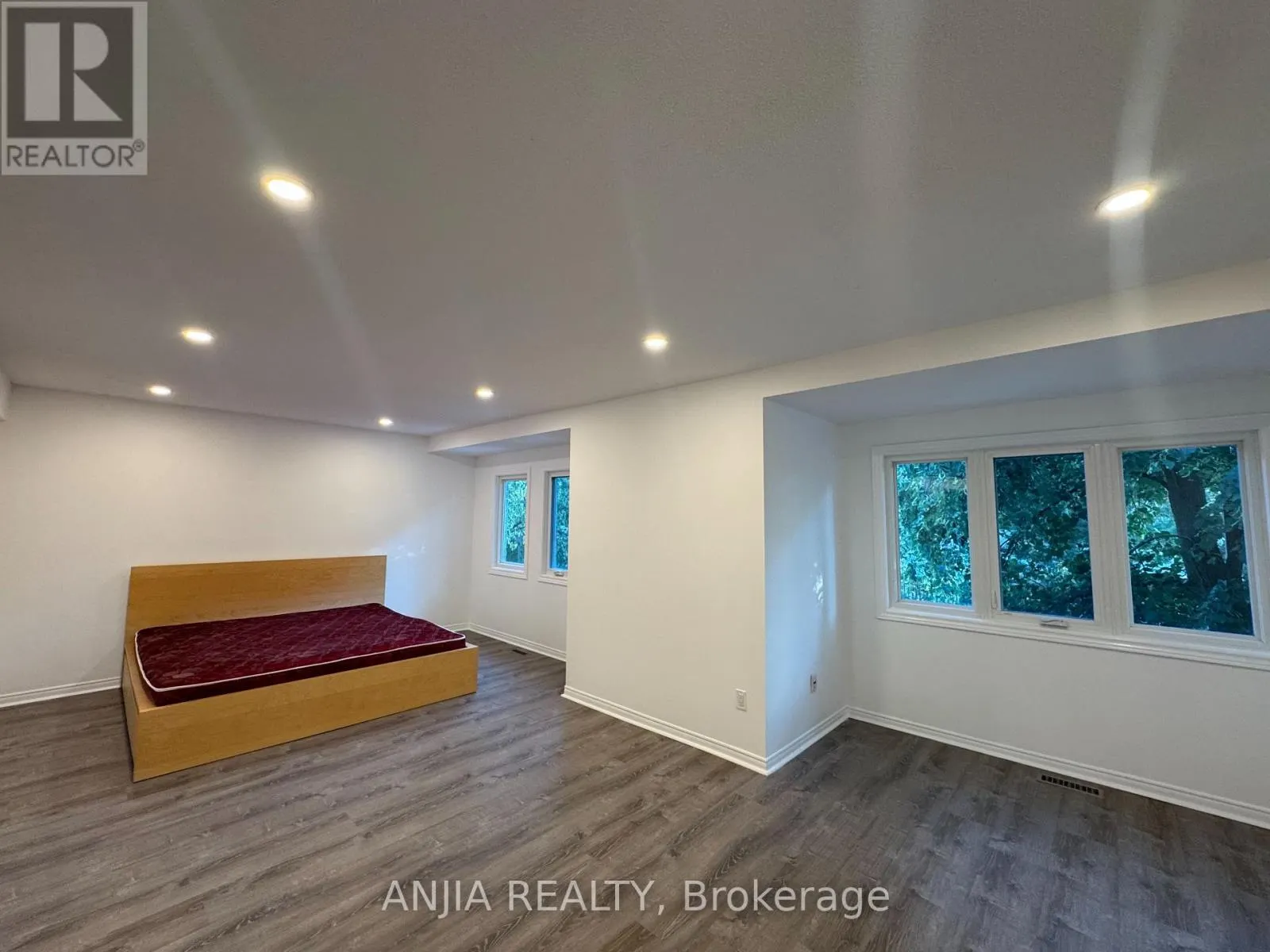 44 - 3420 SOUTH MILLWAY