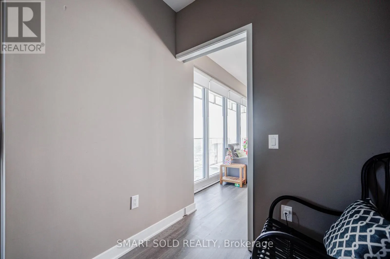 4504 - 3900 CONFEDERATION PARKWAY