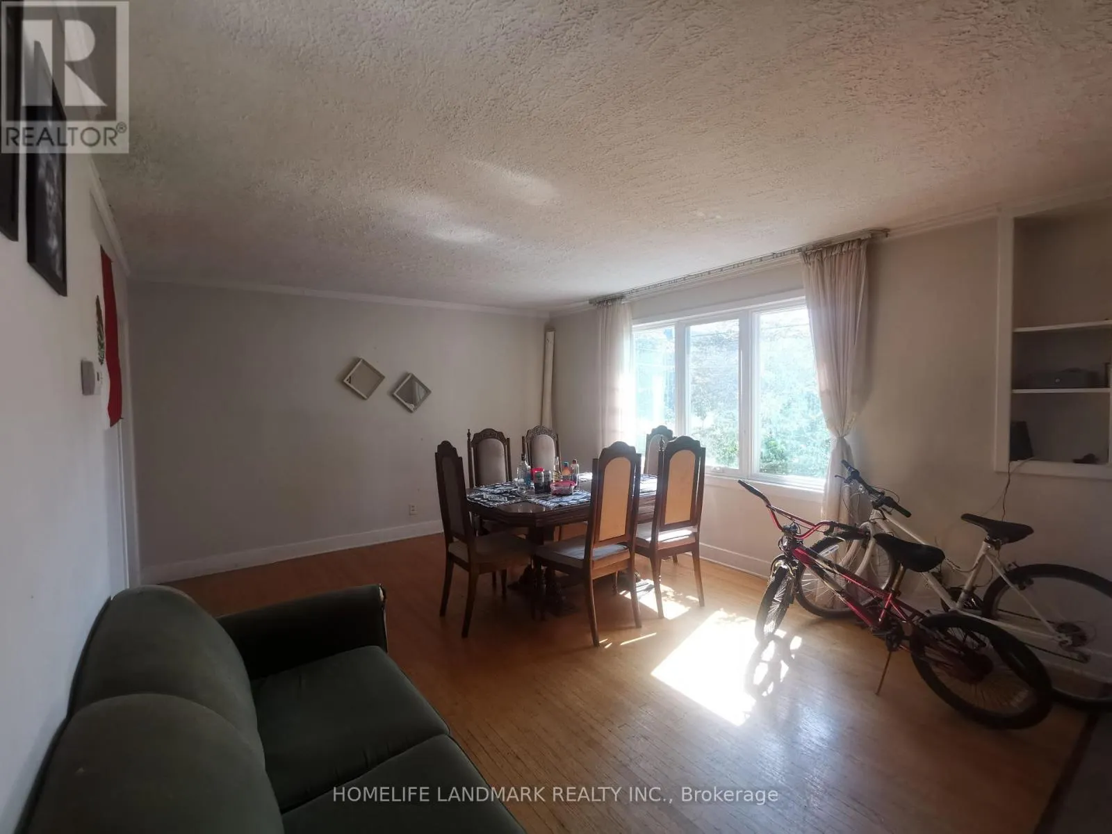 MAIN UNIT - 430 RUSTIC ROAD