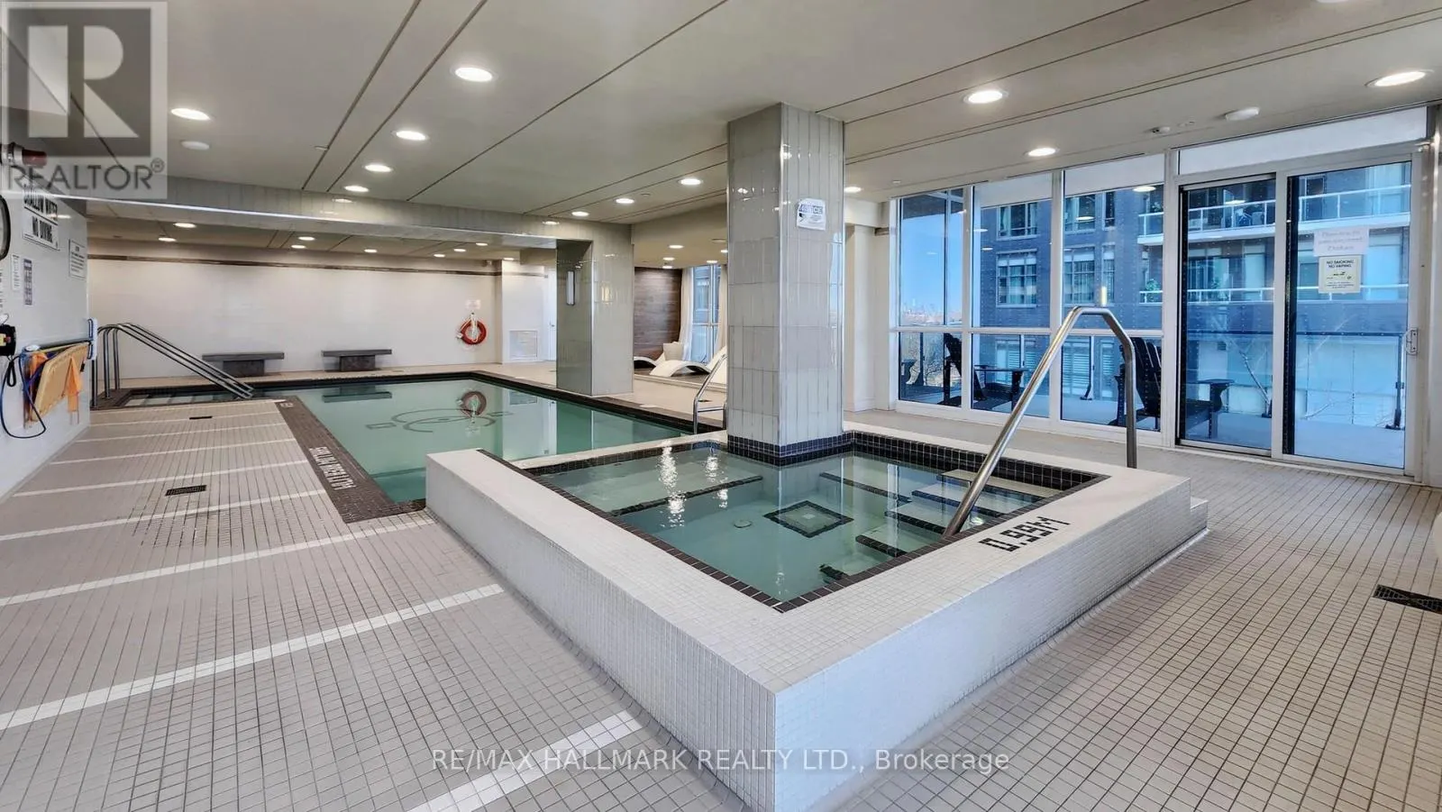 1008 - 60 ANNIE CRAIG DRIVE