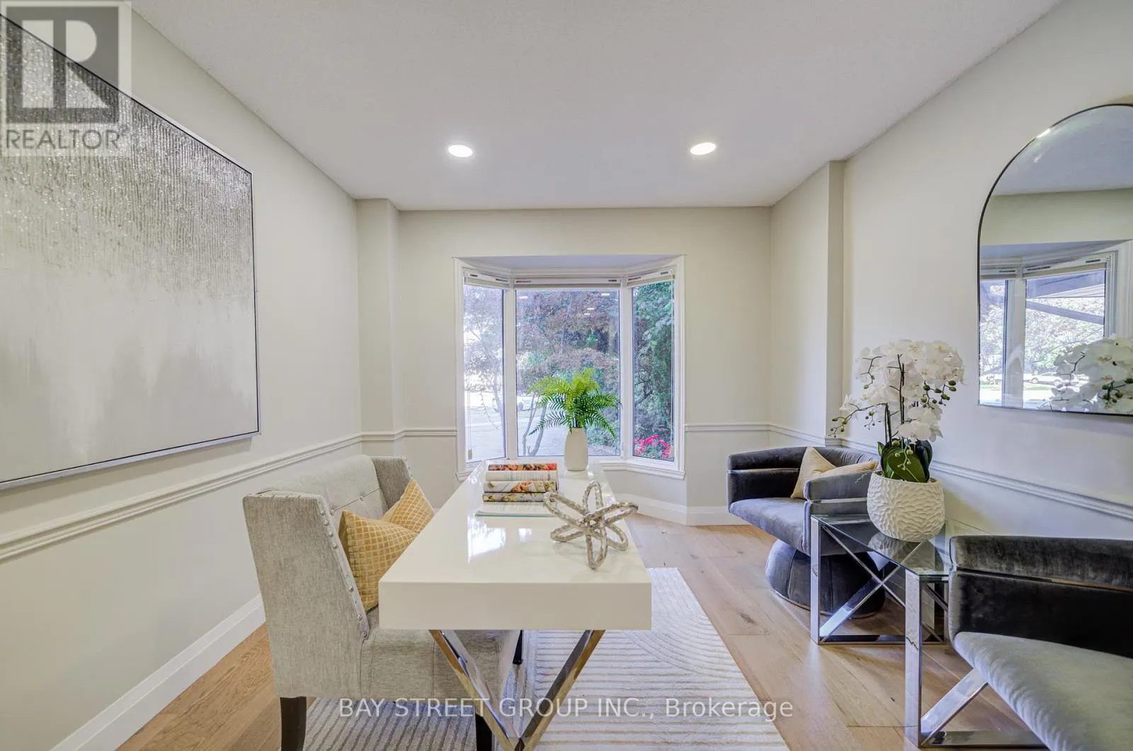 1307 BARBERRY GREEN
