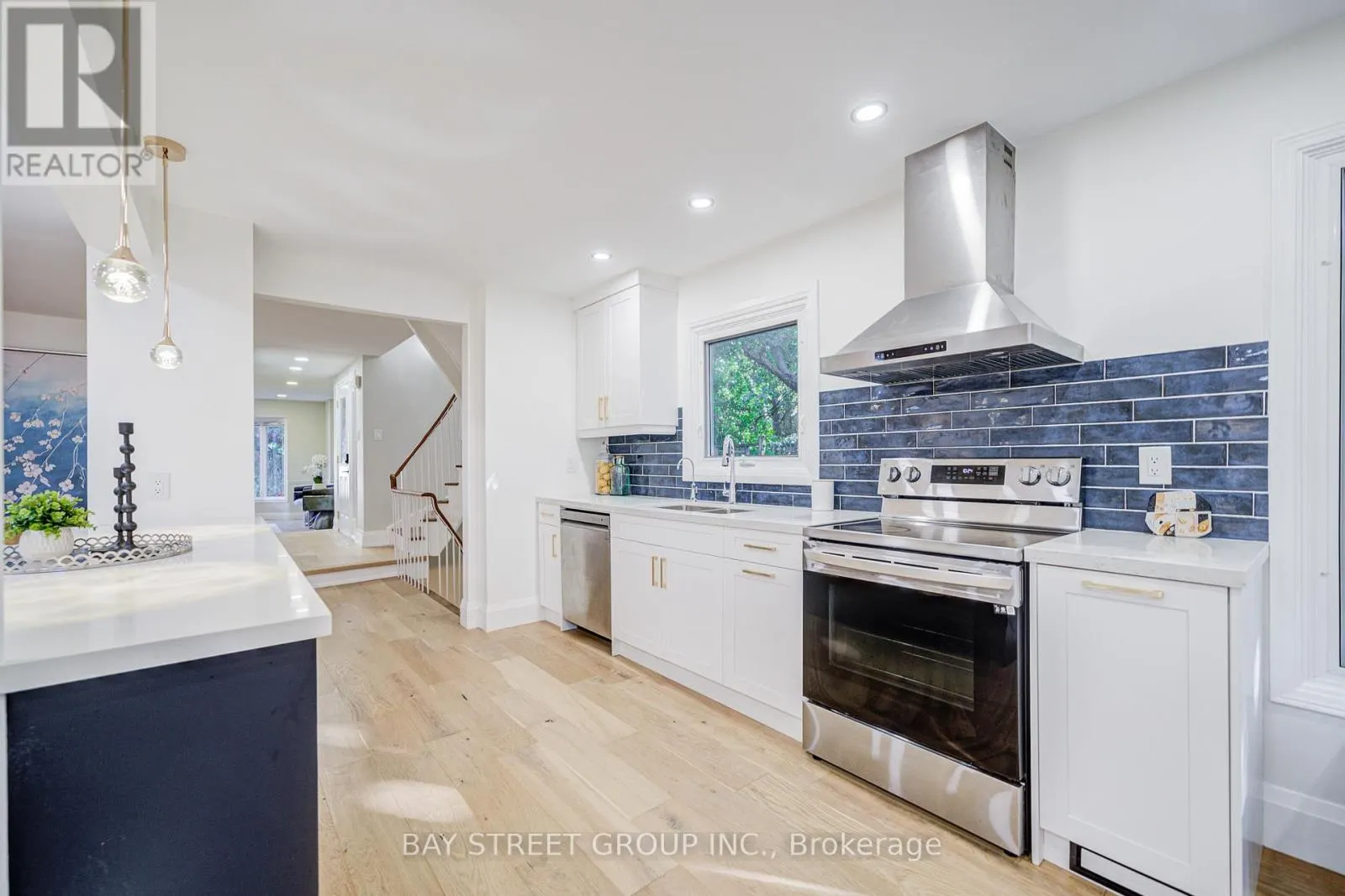 1307 BARBERRY GREEN
