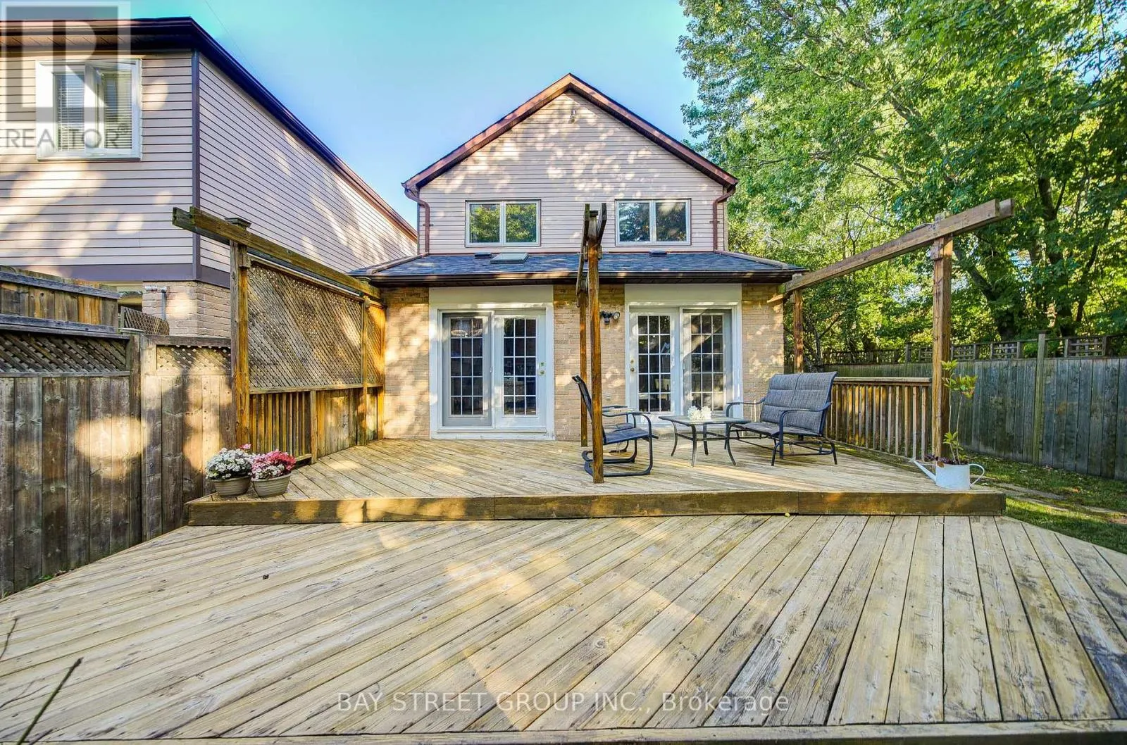 1307 BARBERRY GREEN