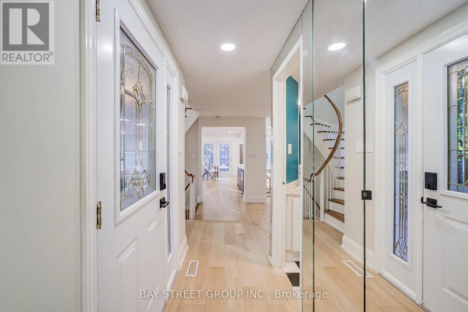 1307 BARBERRY GREEN