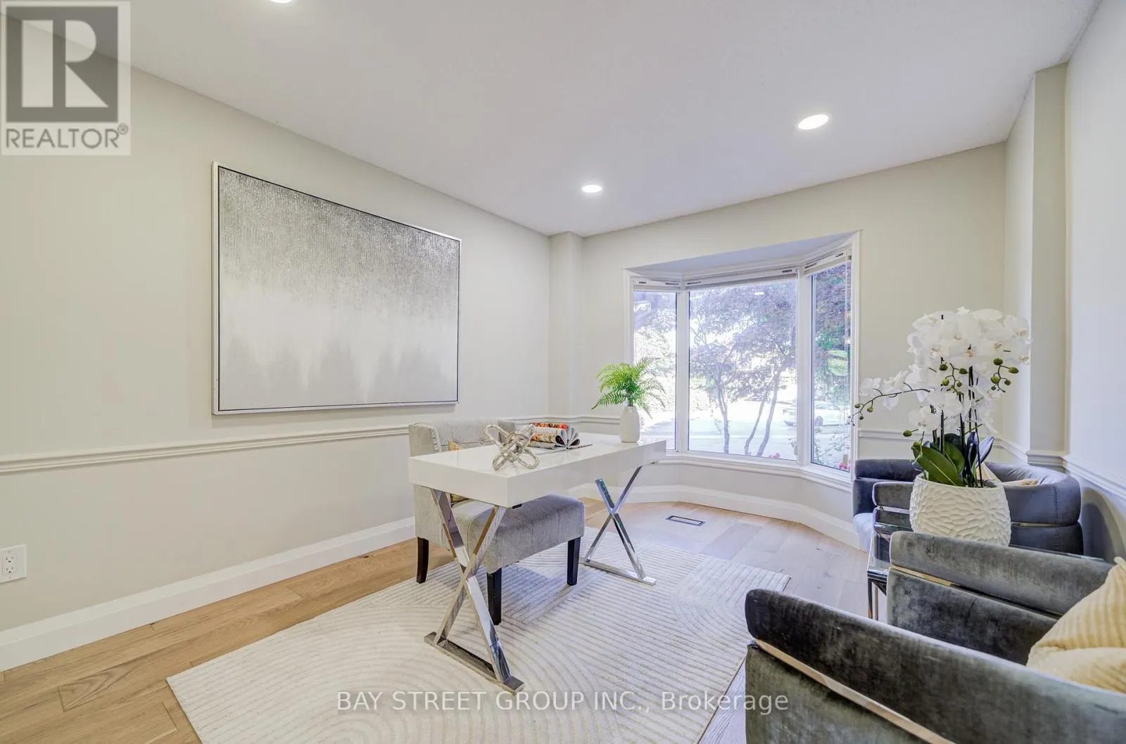 1307 BARBERRY GREEN