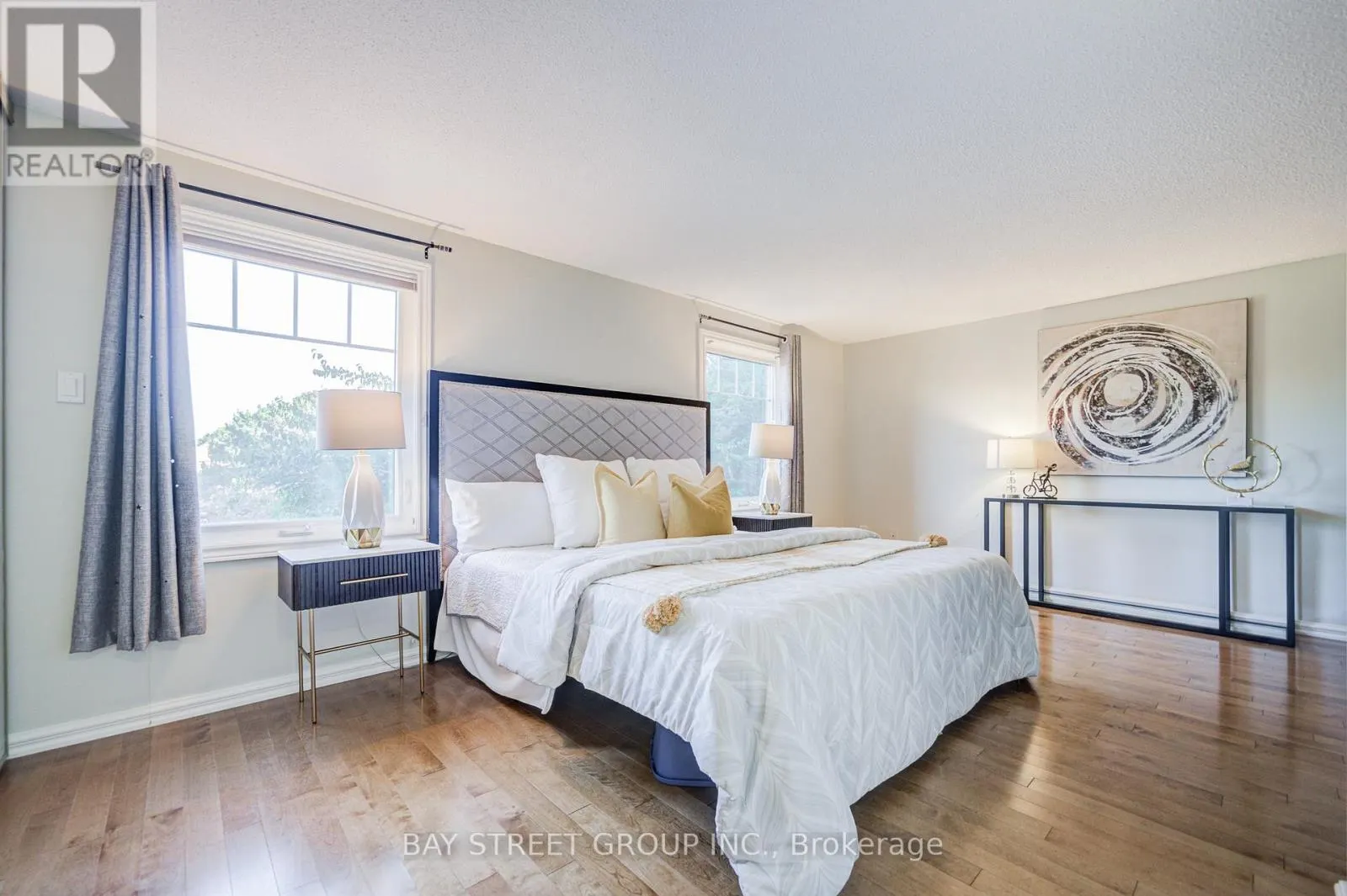 1307 BARBERRY GREEN