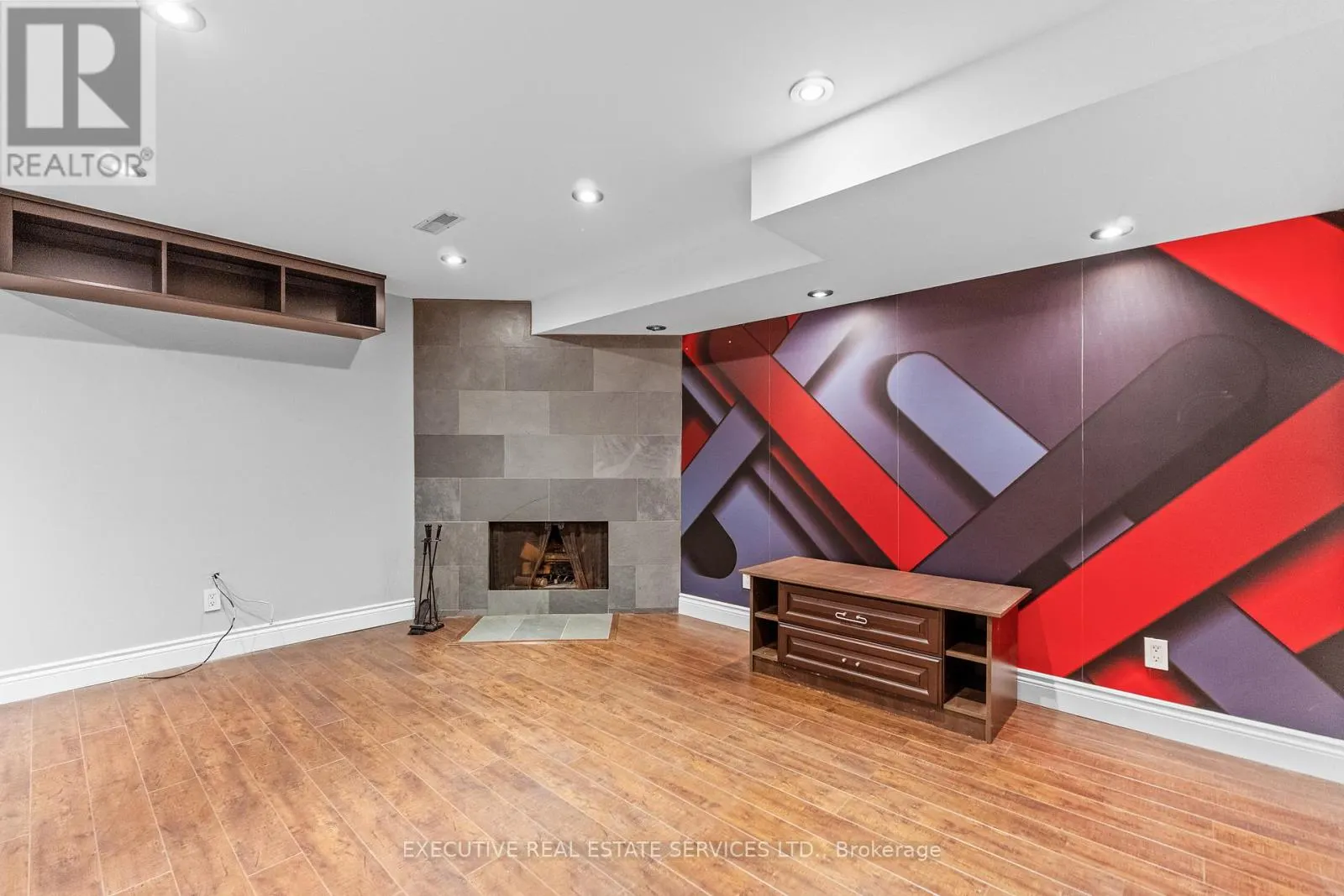 1342 ROYLEN ROAD
