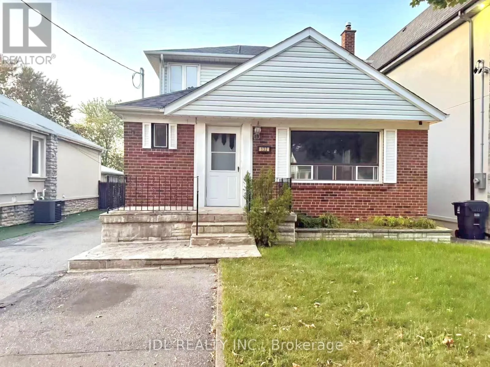 132 EDGECROFT ROAD