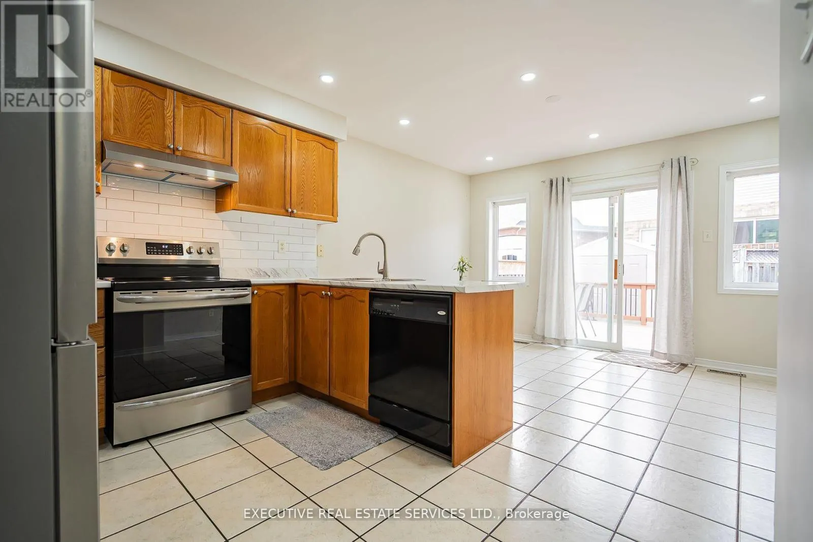 54 WOODVALLEY DRIVE