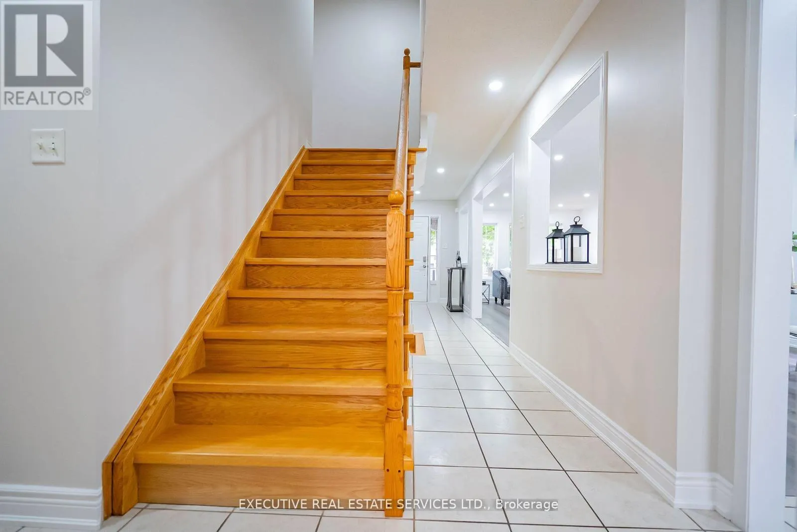 54 WOODVALLEY DRIVE