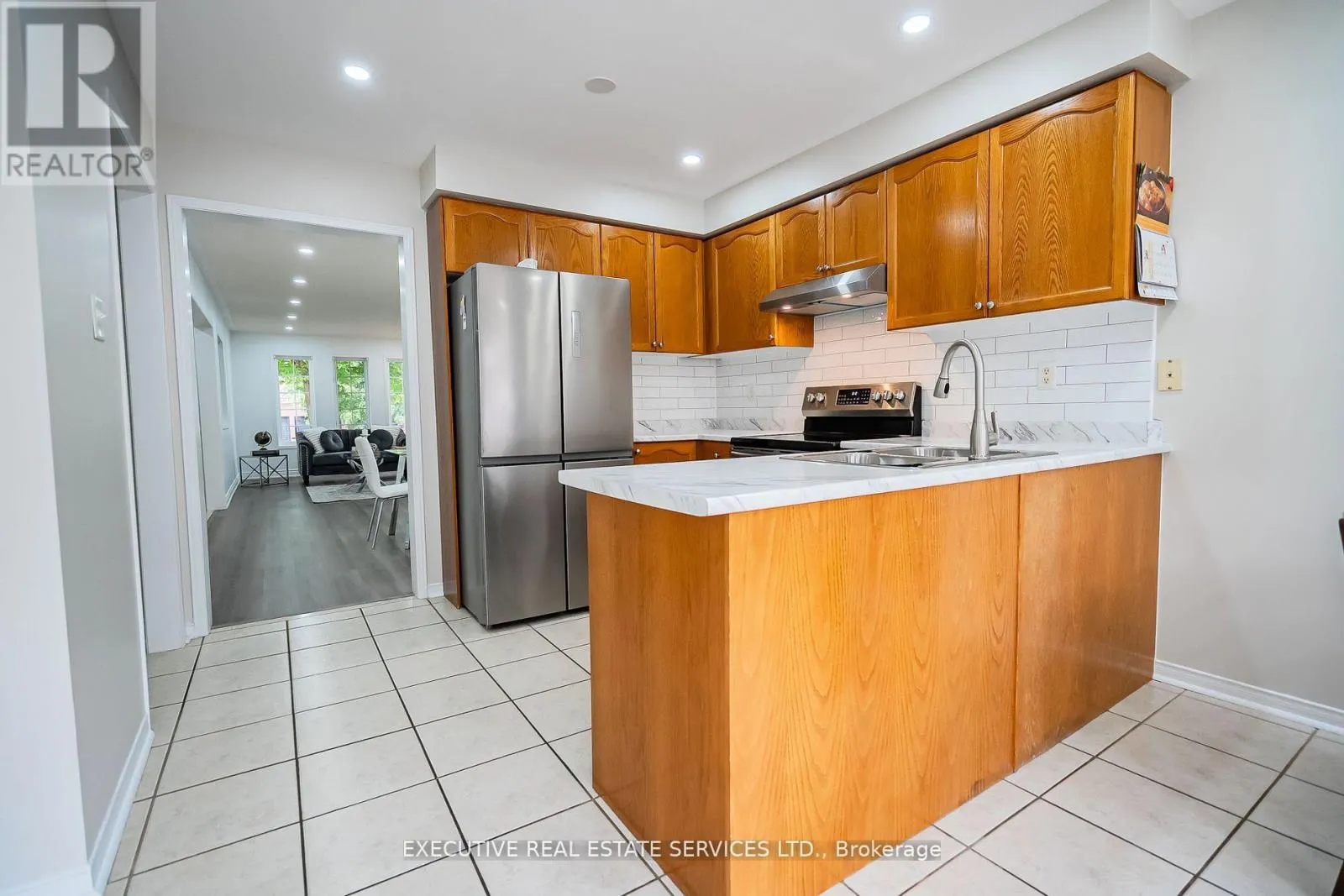 54 WOODVALLEY DRIVE