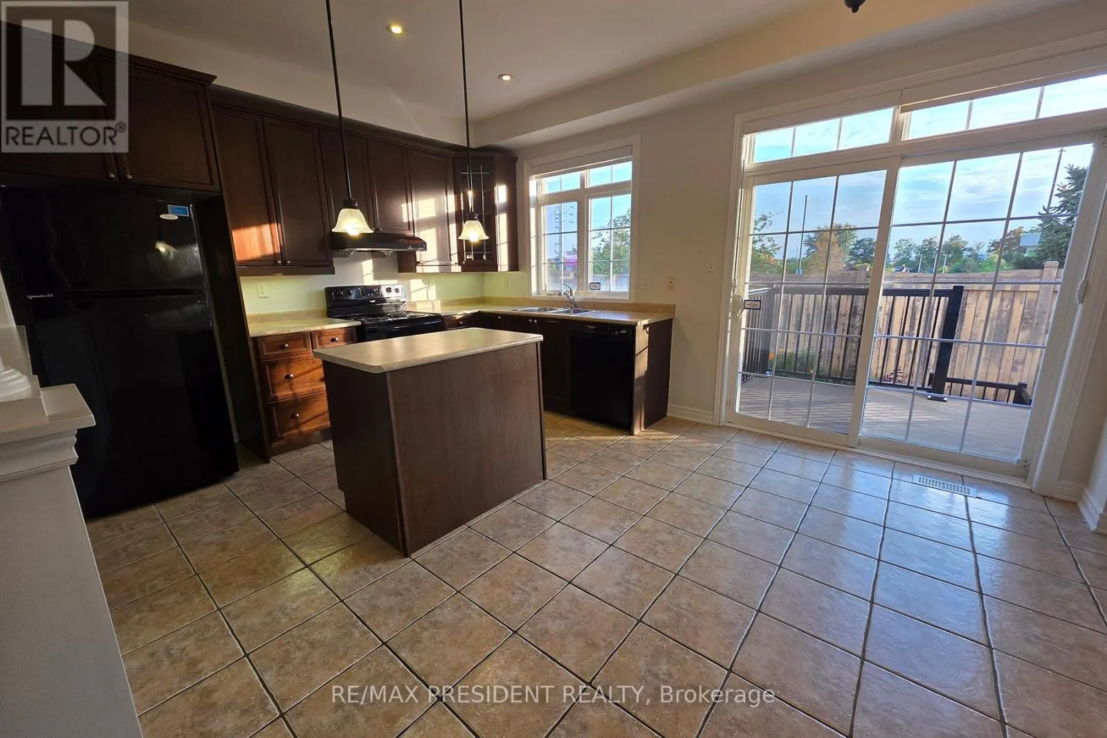 101 ROYAL VISTA ROAD