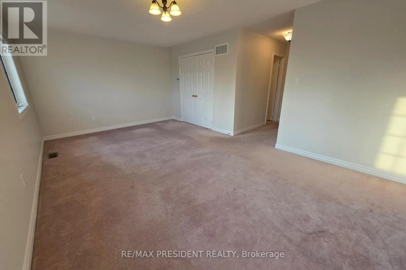 101 ROYAL VISTA ROAD