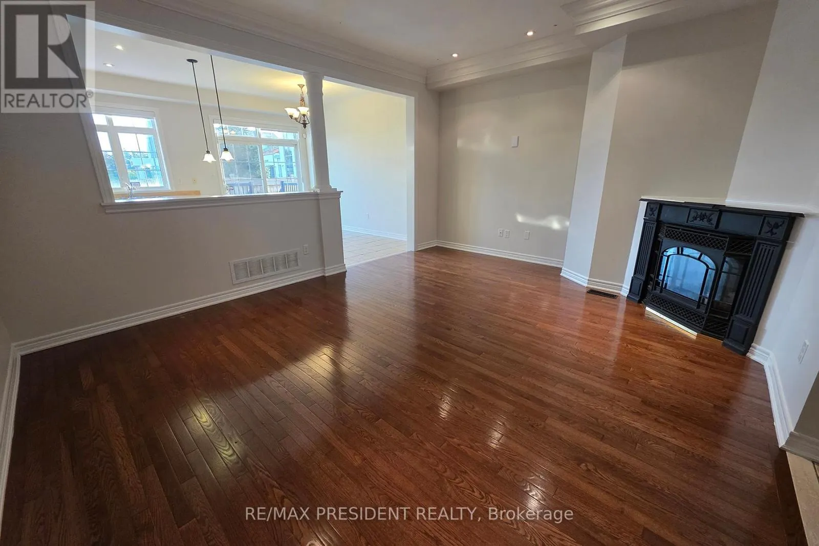 101 ROYAL VISTA ROAD