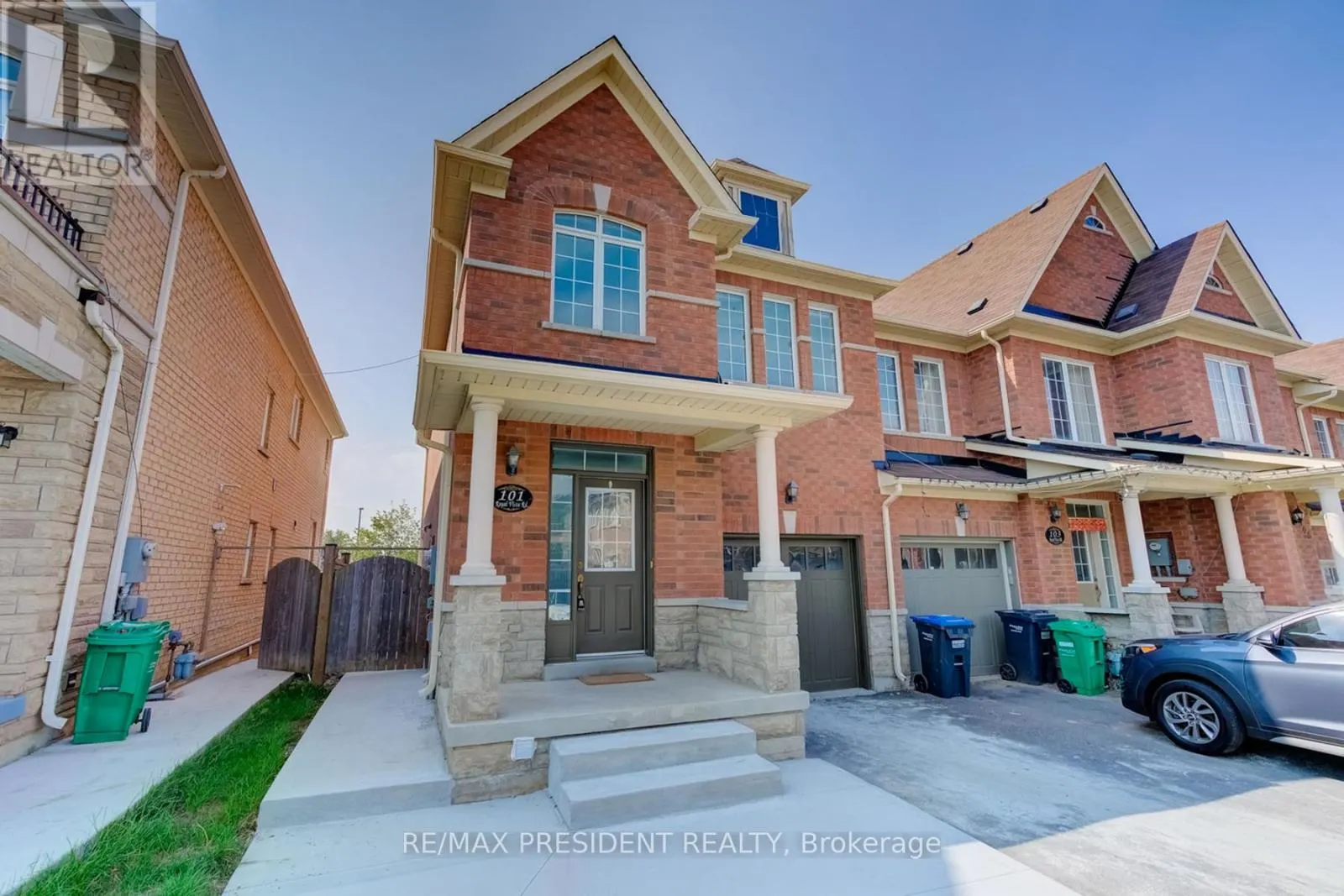 101 ROYAL VISTA ROAD