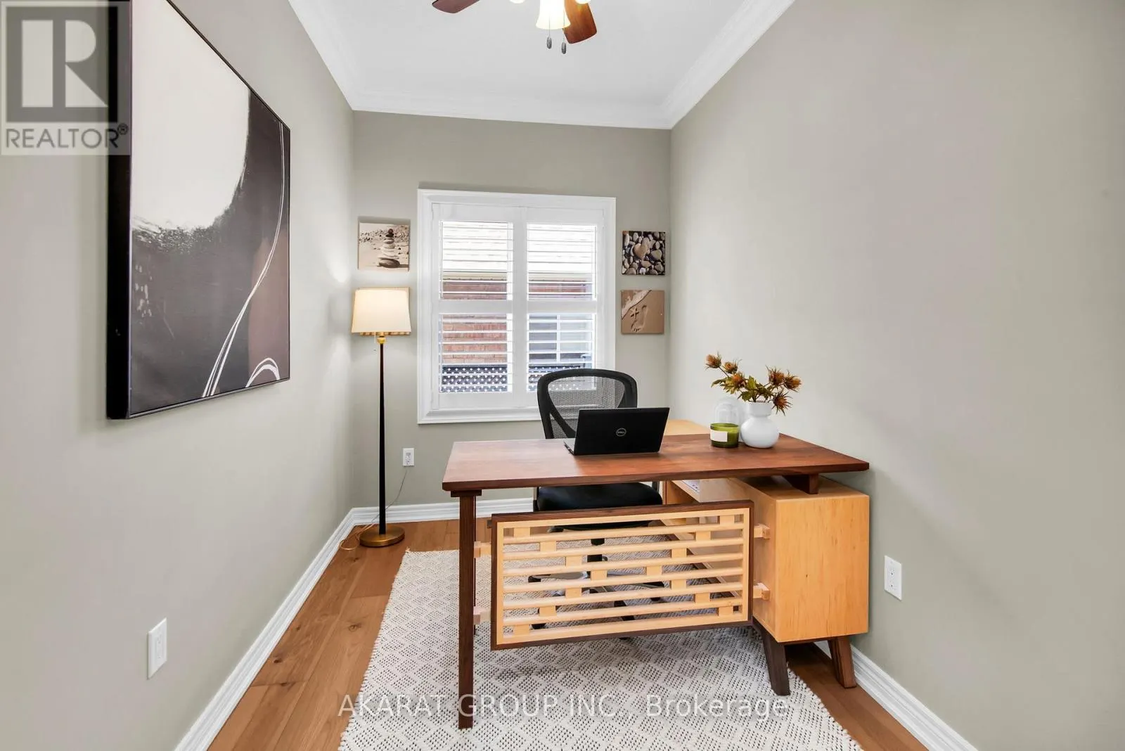 2113 DALECROFT CRESCENT
