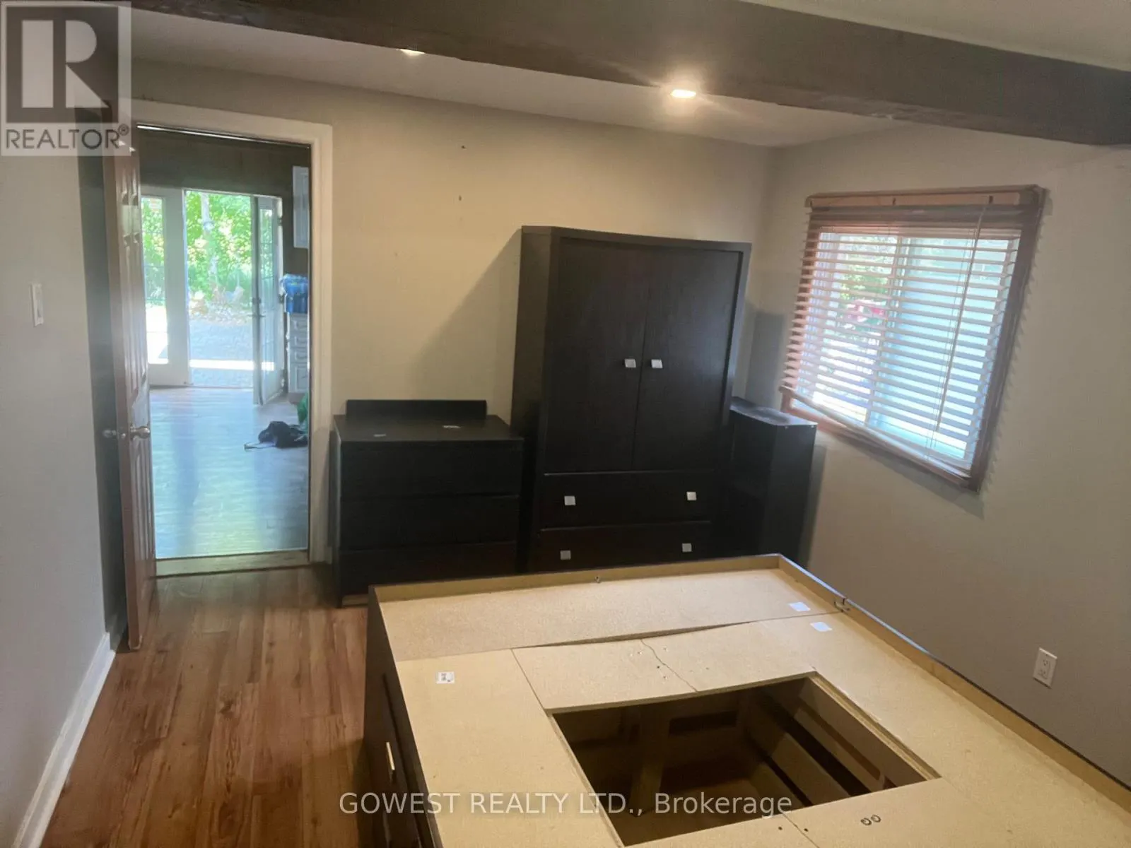 3 - 11923 BRITANNIA ROAD