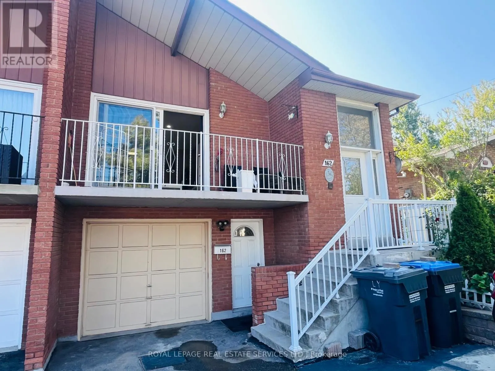UPPER - 162 CHALFIELD LANE