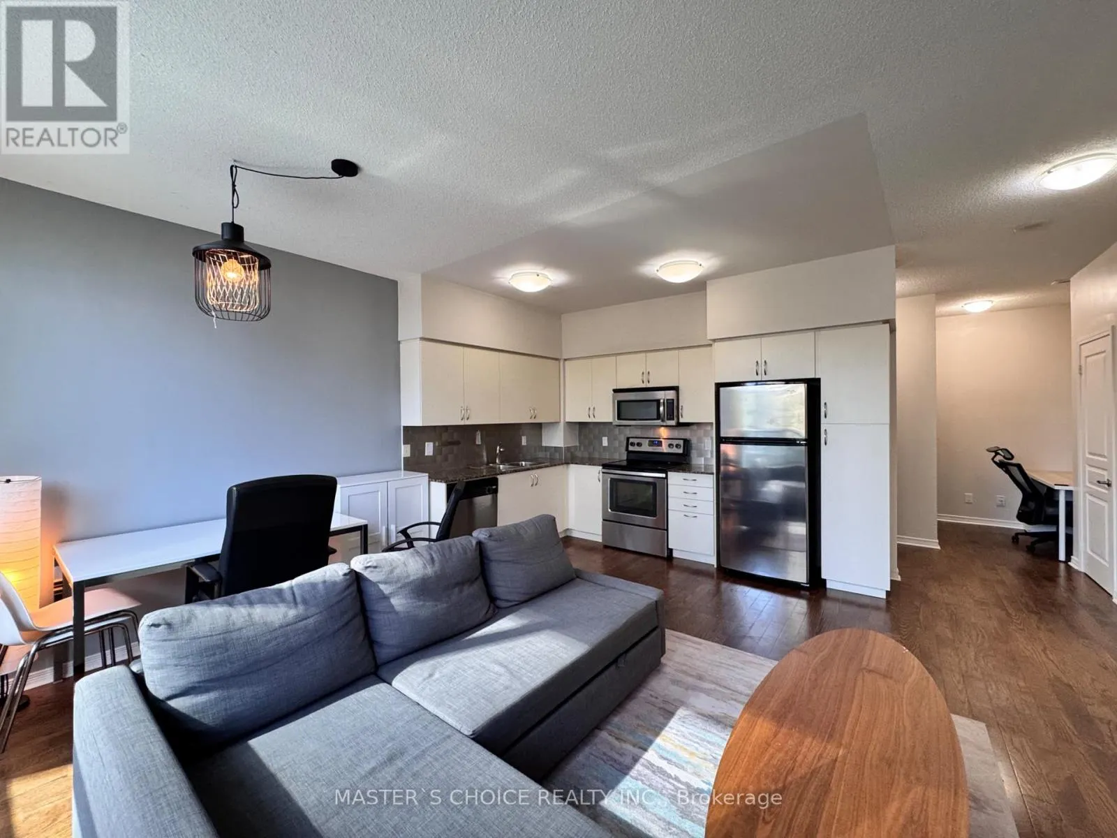 210 - 2230 LAKE SHORE BOULEVARD W