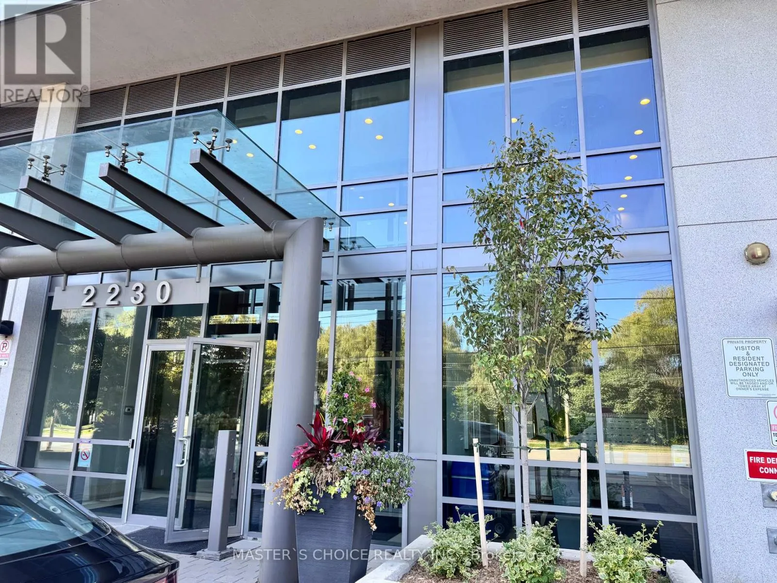 210 - 2230 LAKE SHORE BOULEVARD W
