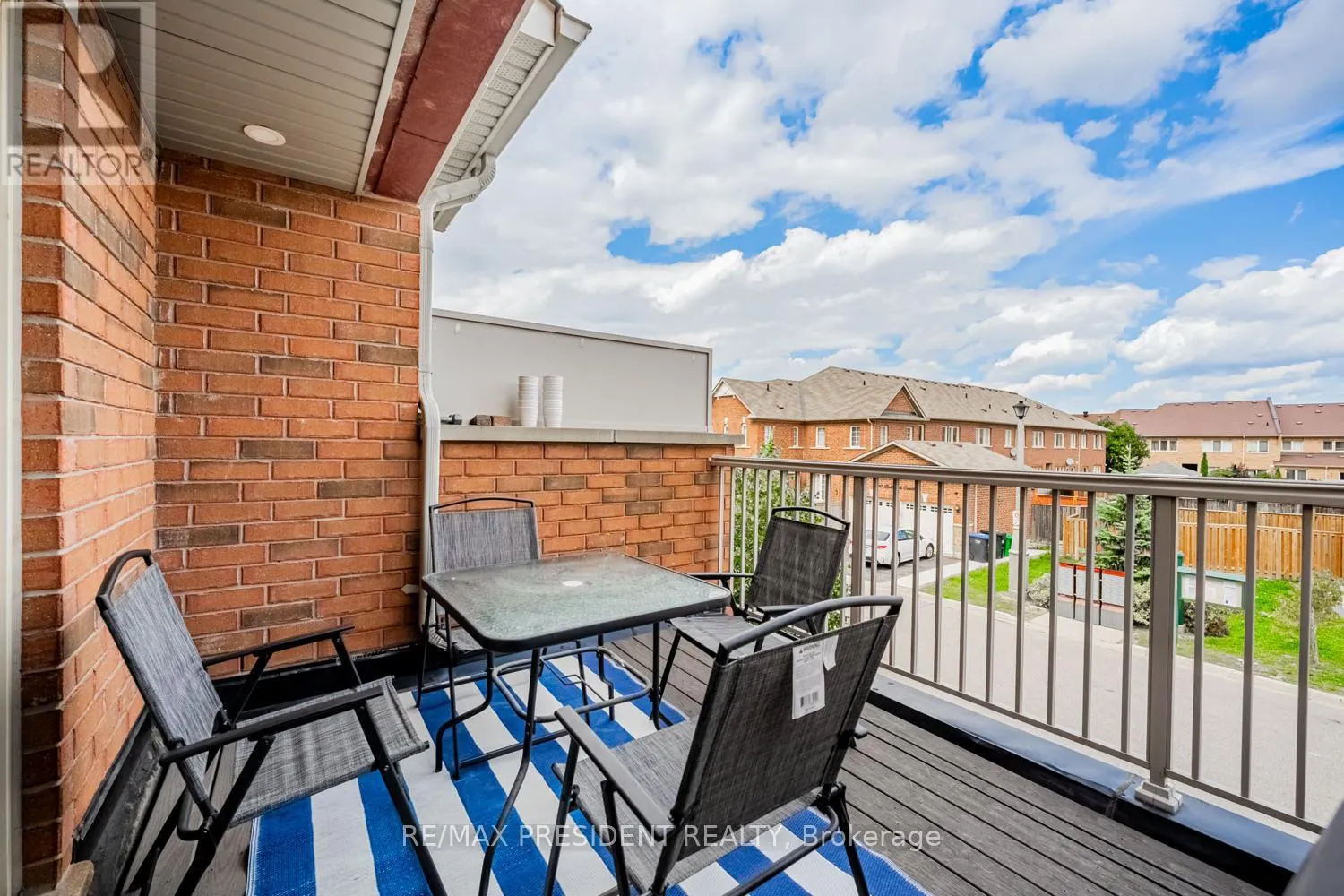 10 SHIRAZ DRIVE