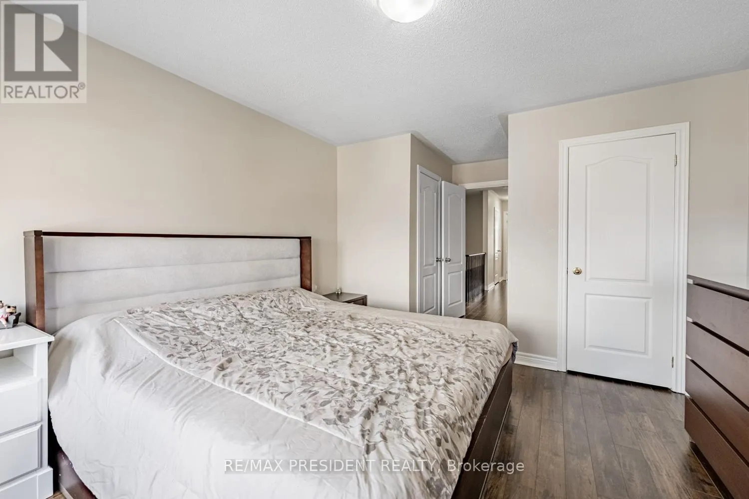 10 SHIRAZ DRIVE