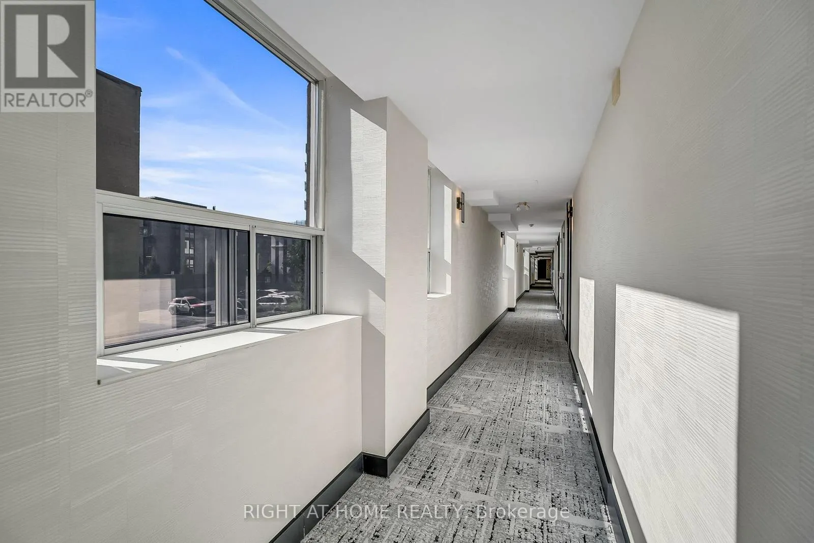 205 - 4198 DUNDAS STREET W