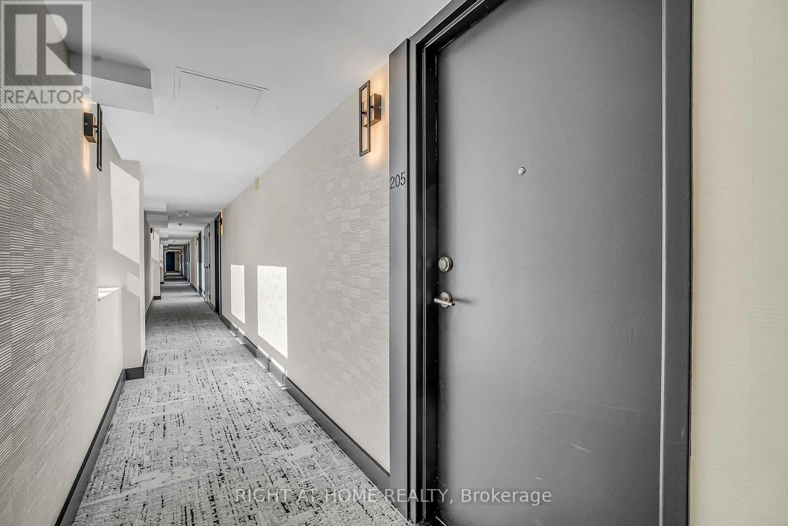 205 - 4198 DUNDAS STREET W