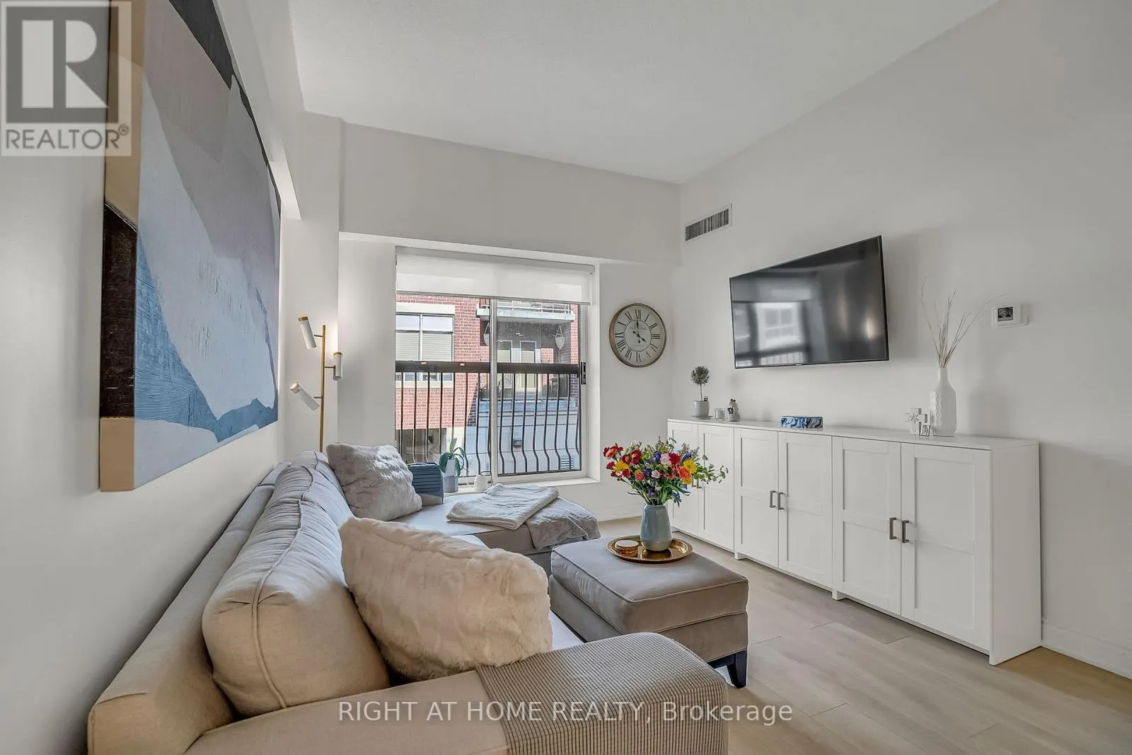 205 - 4198 DUNDAS STREET W