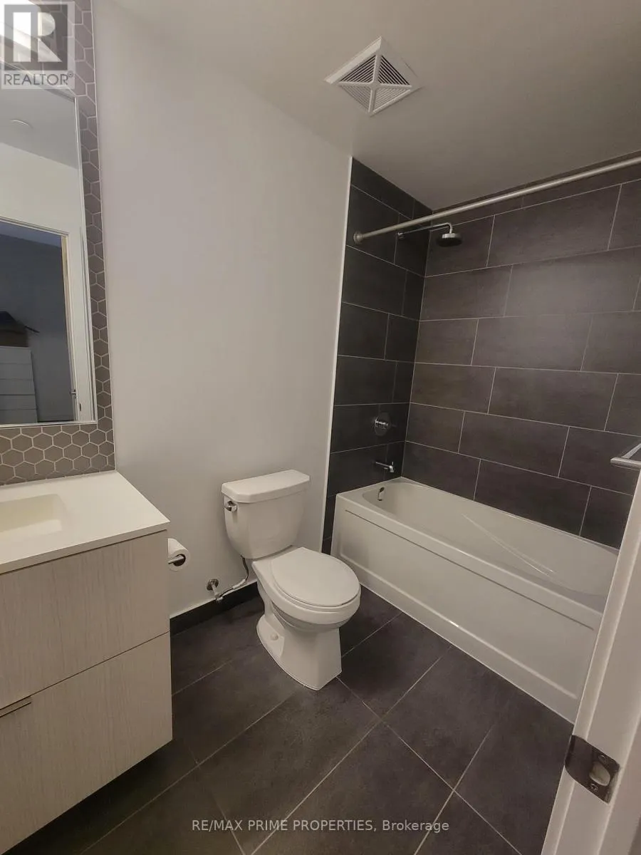 621 - 2520 EGLINTON AVENUE W