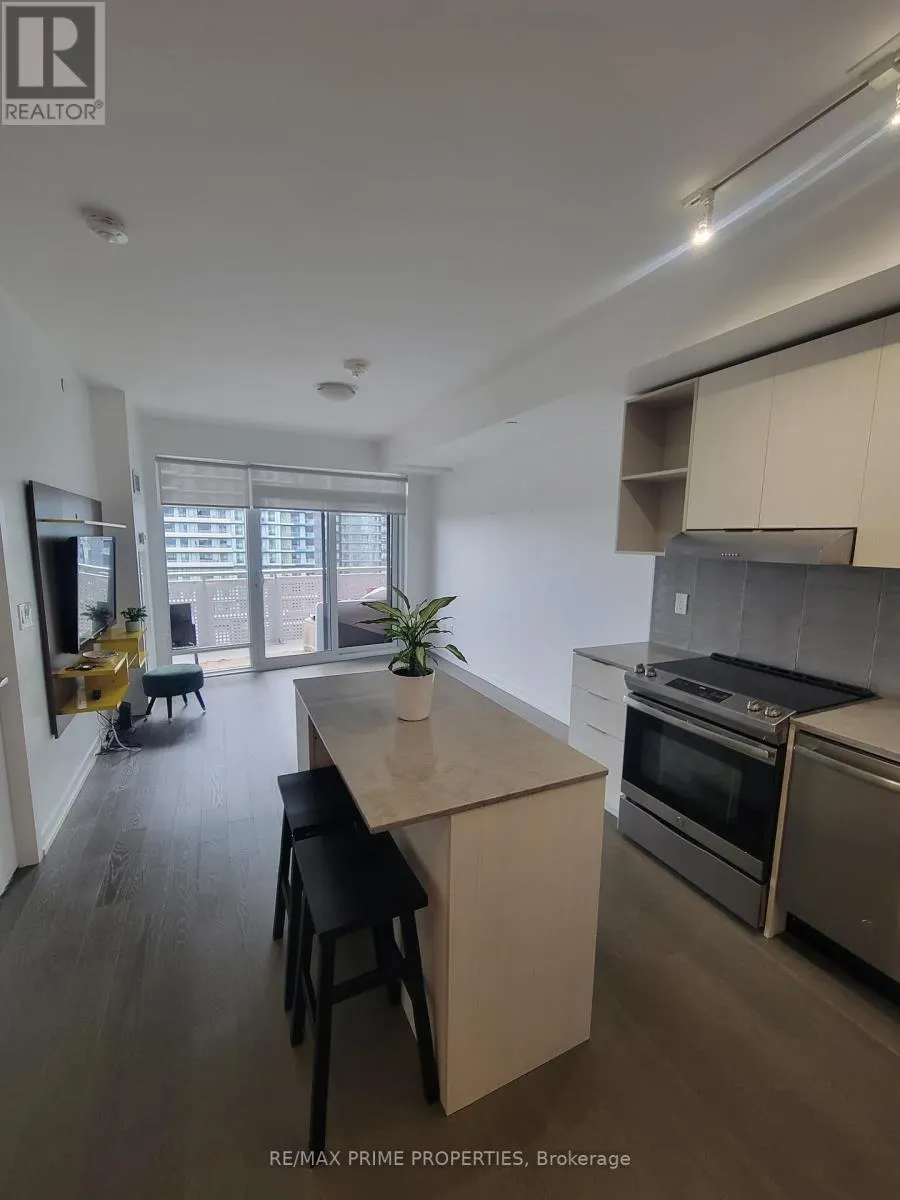 621 - 2520 EGLINTON AVENUE W