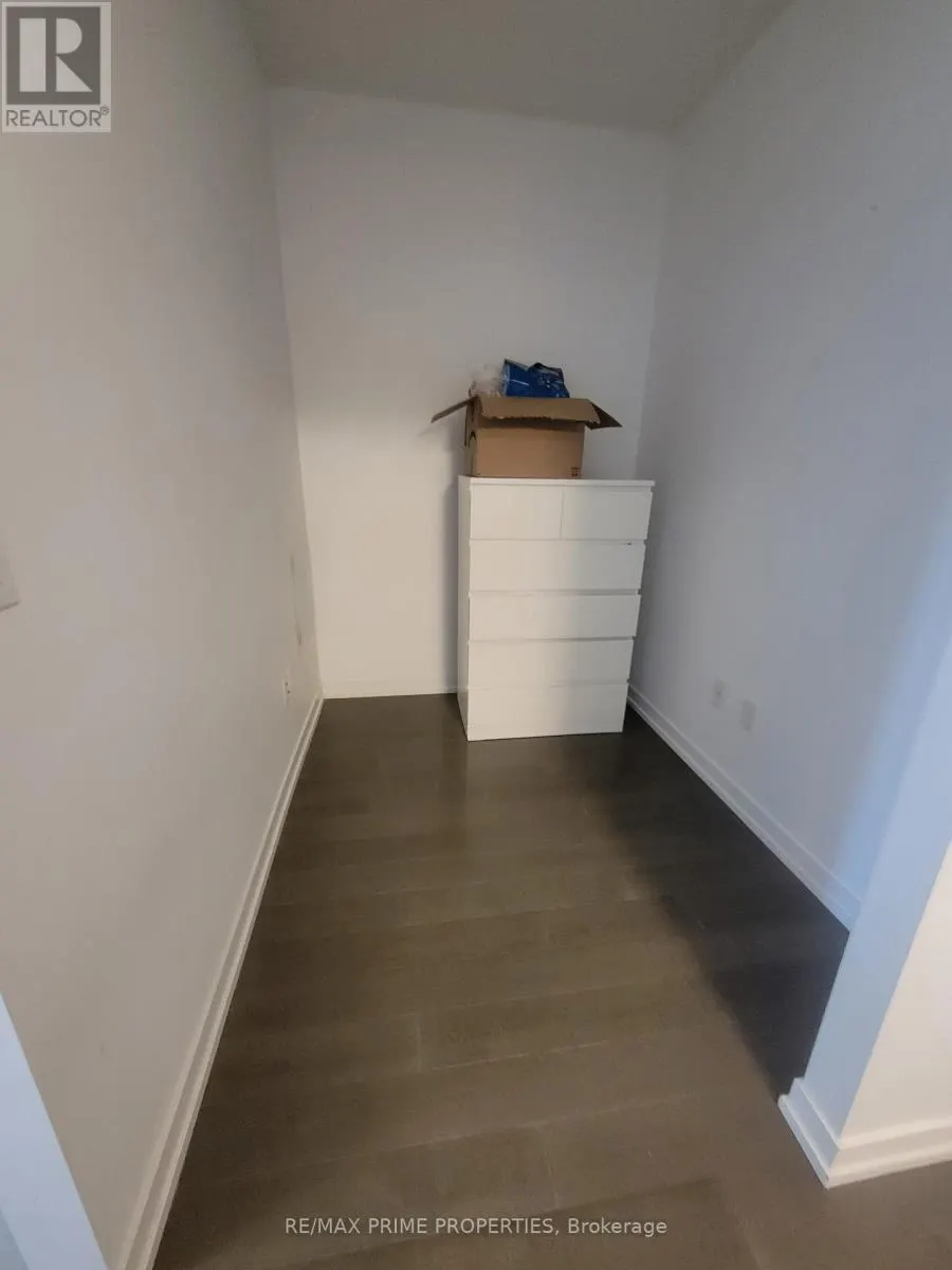 621 - 2520 EGLINTON AVENUE W