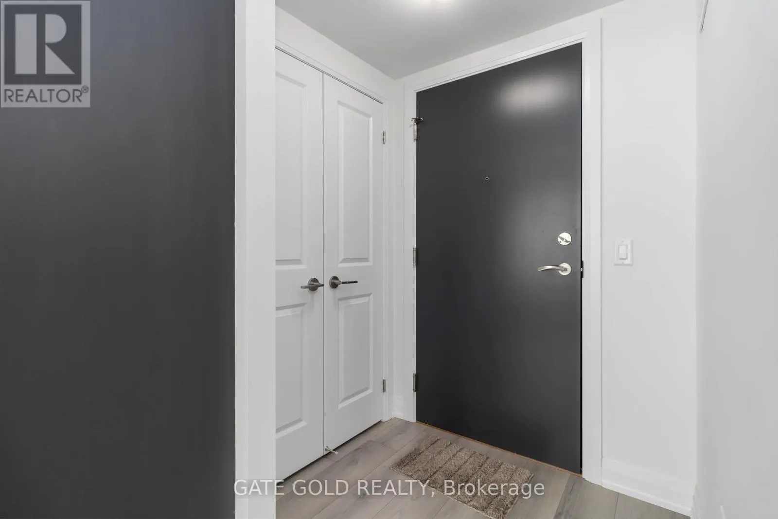 206 - 95 ATTMAR DRIVE
