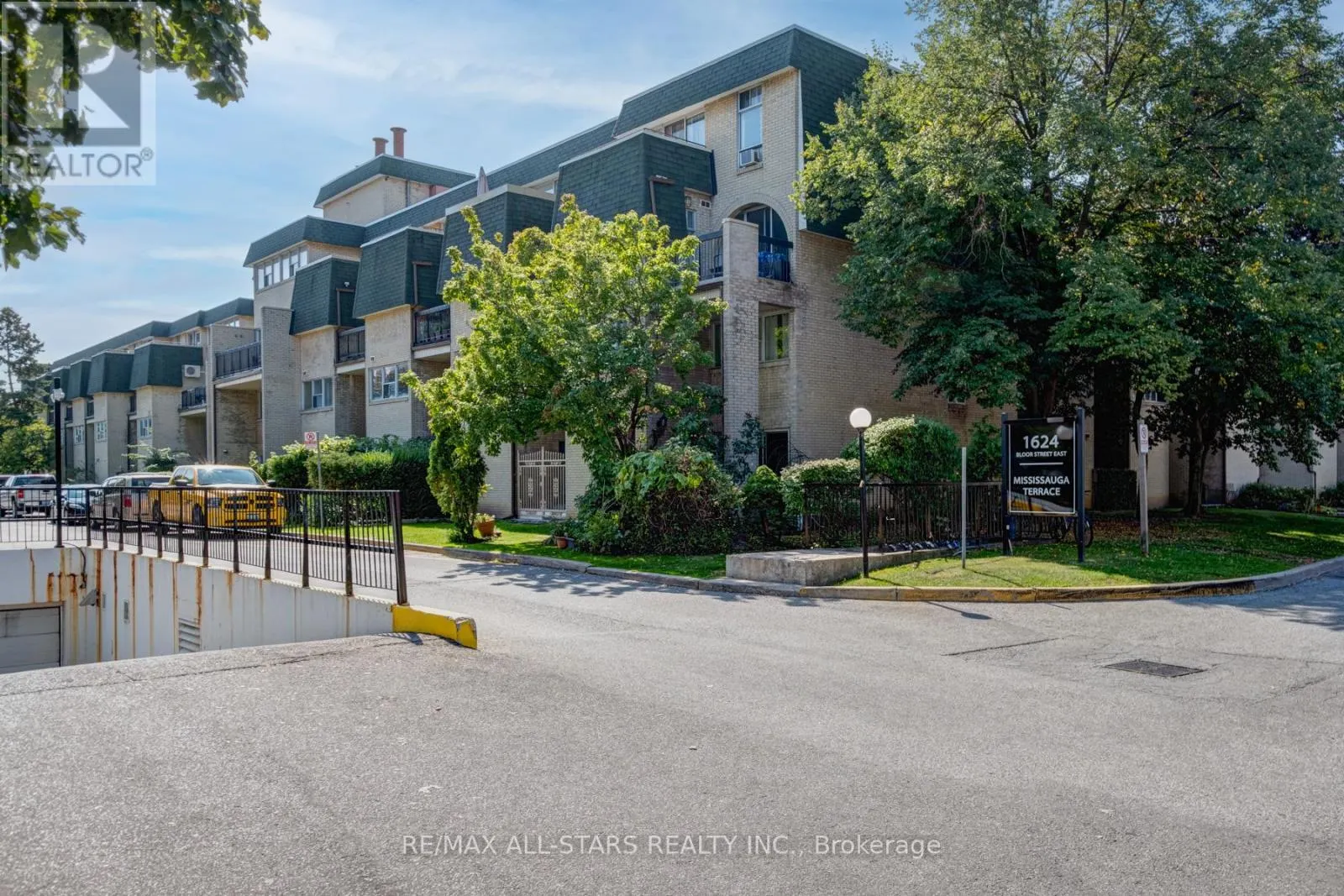 61 - 1624 BLOOR STREET