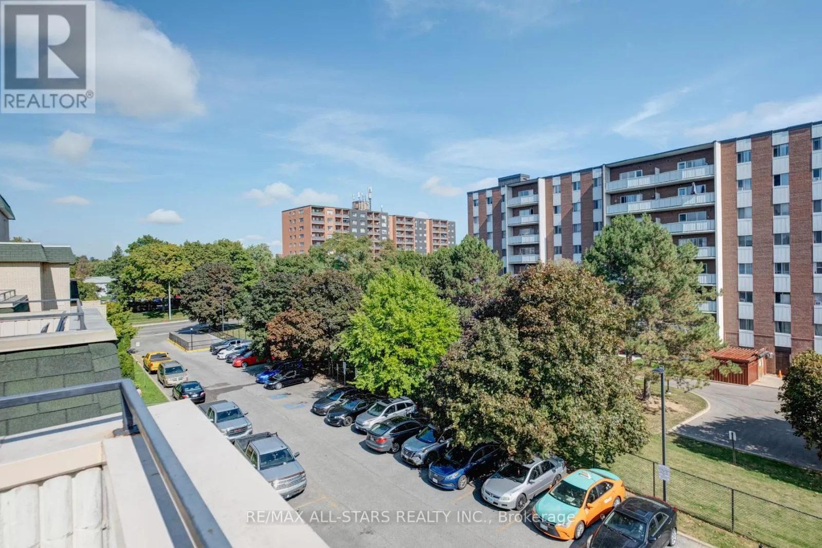 61 - 1624 BLOOR STREET