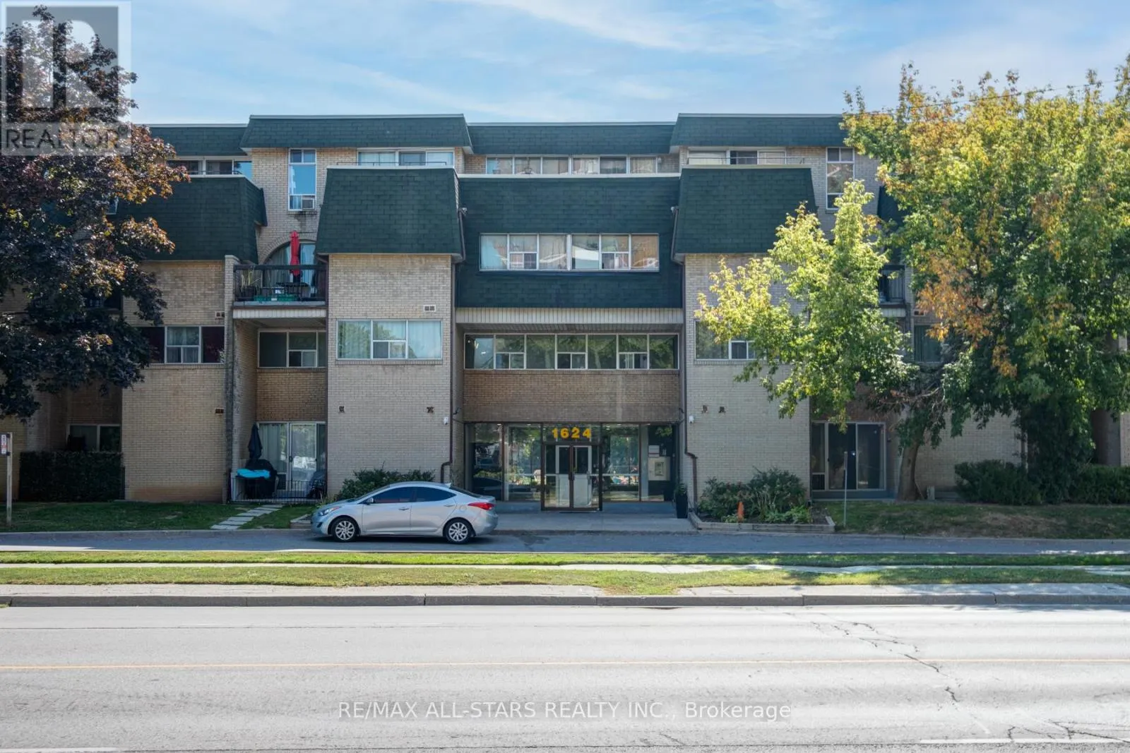 61 - 1624 BLOOR STREET