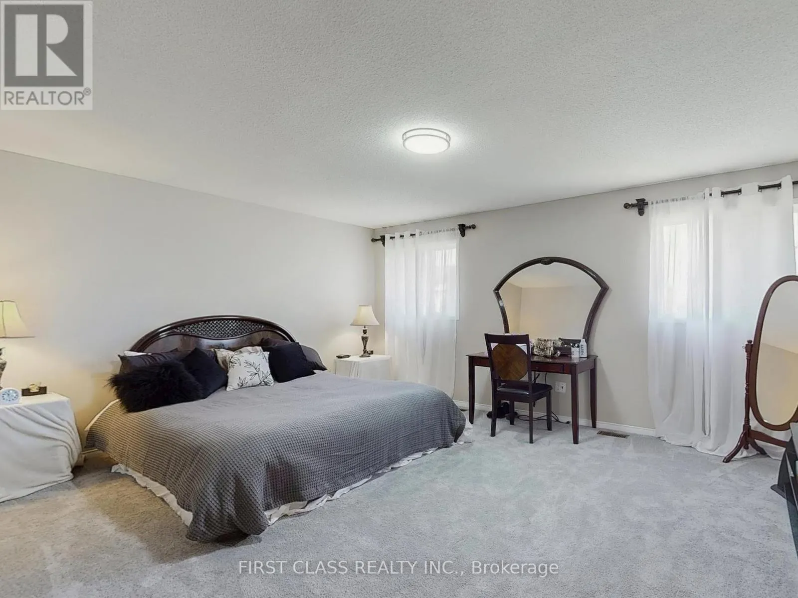 73 PORCHLIGHT ROAD