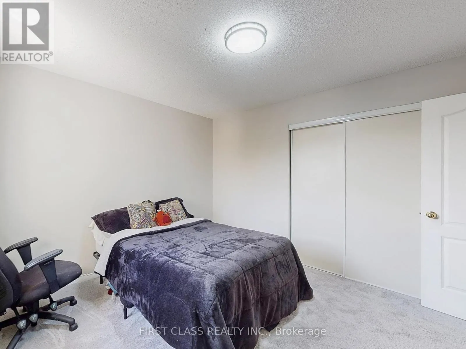 73 PORCHLIGHT ROAD