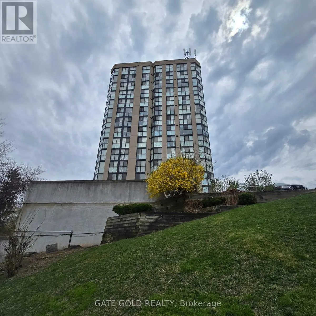 LPH2 - 600 REXDALE BOULEVARD