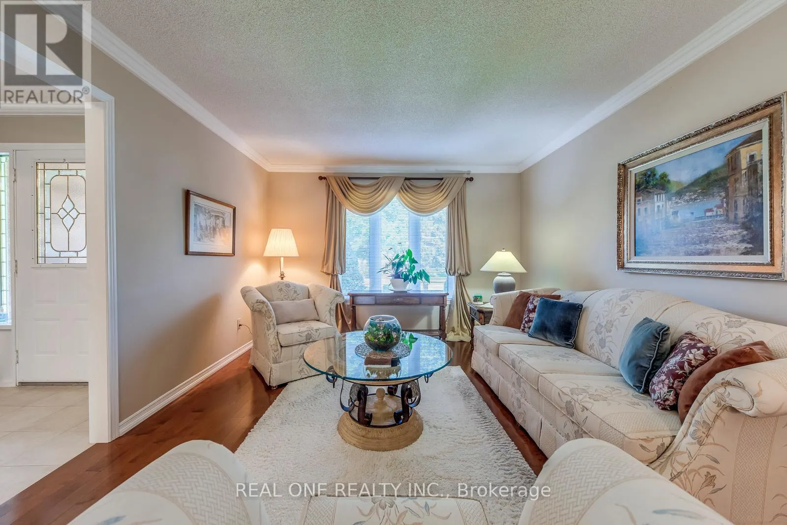 2082 LAURELWOOD DRIVE