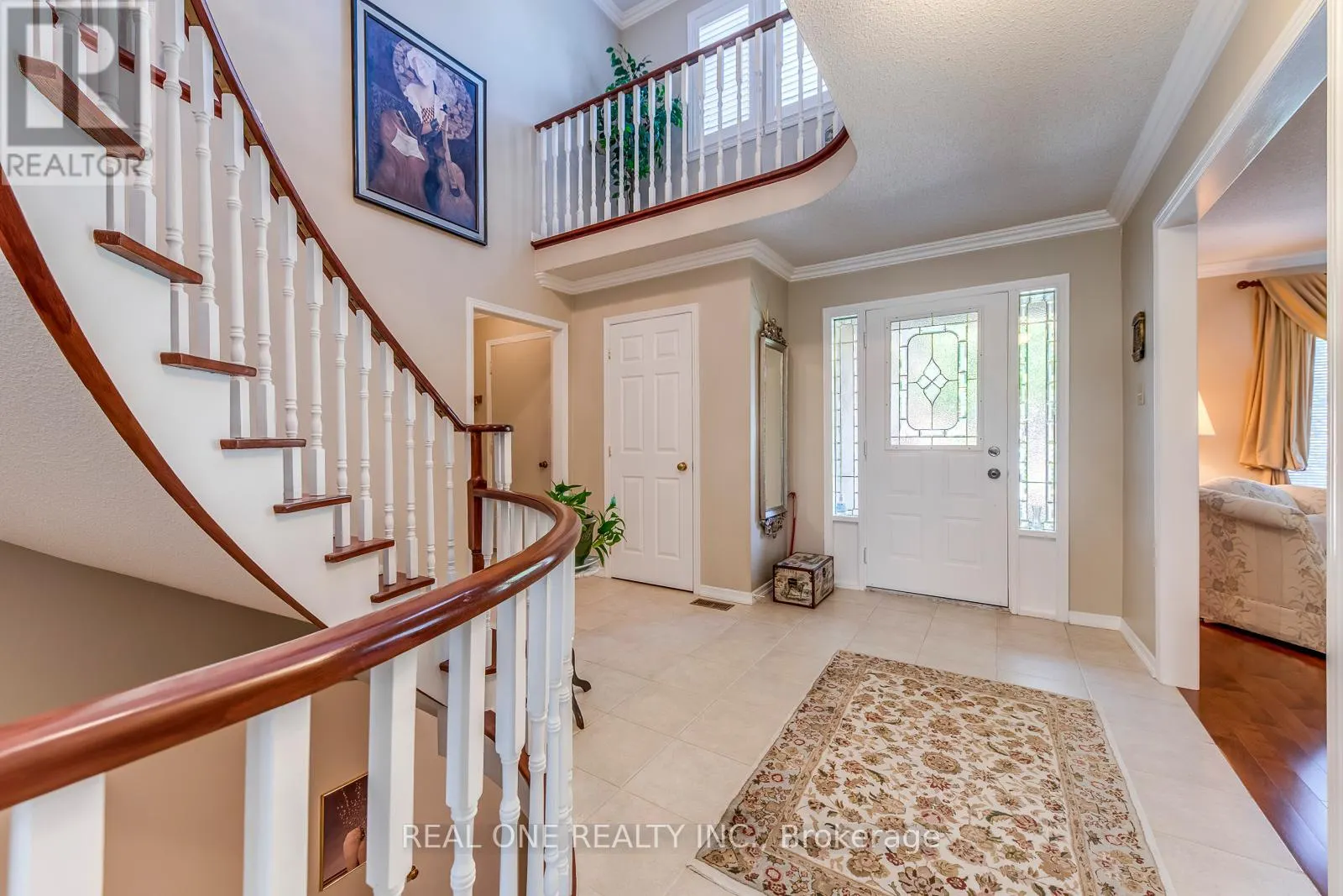 2082 LAURELWOOD DRIVE