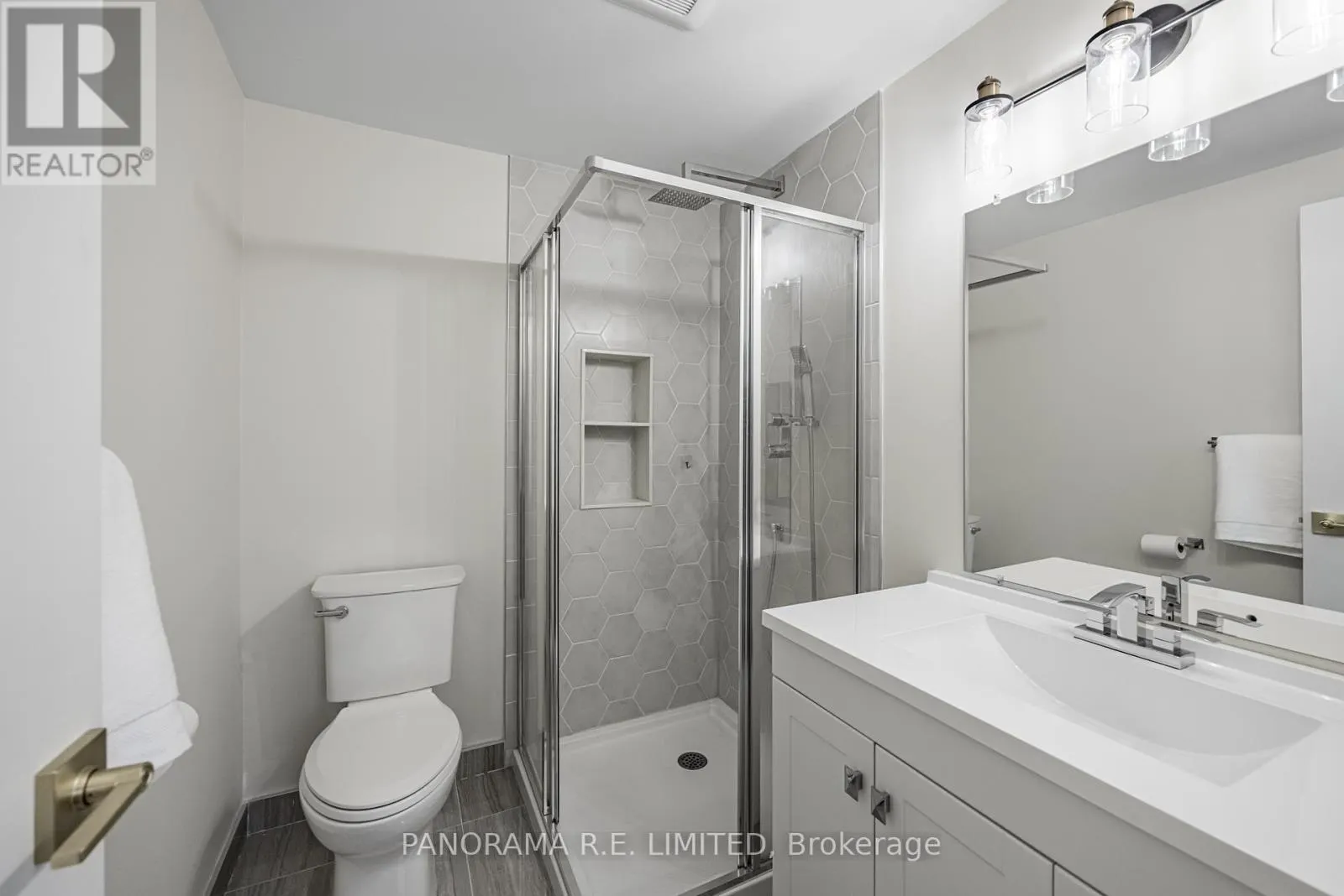 2915 BRAMSHAW GARDENS