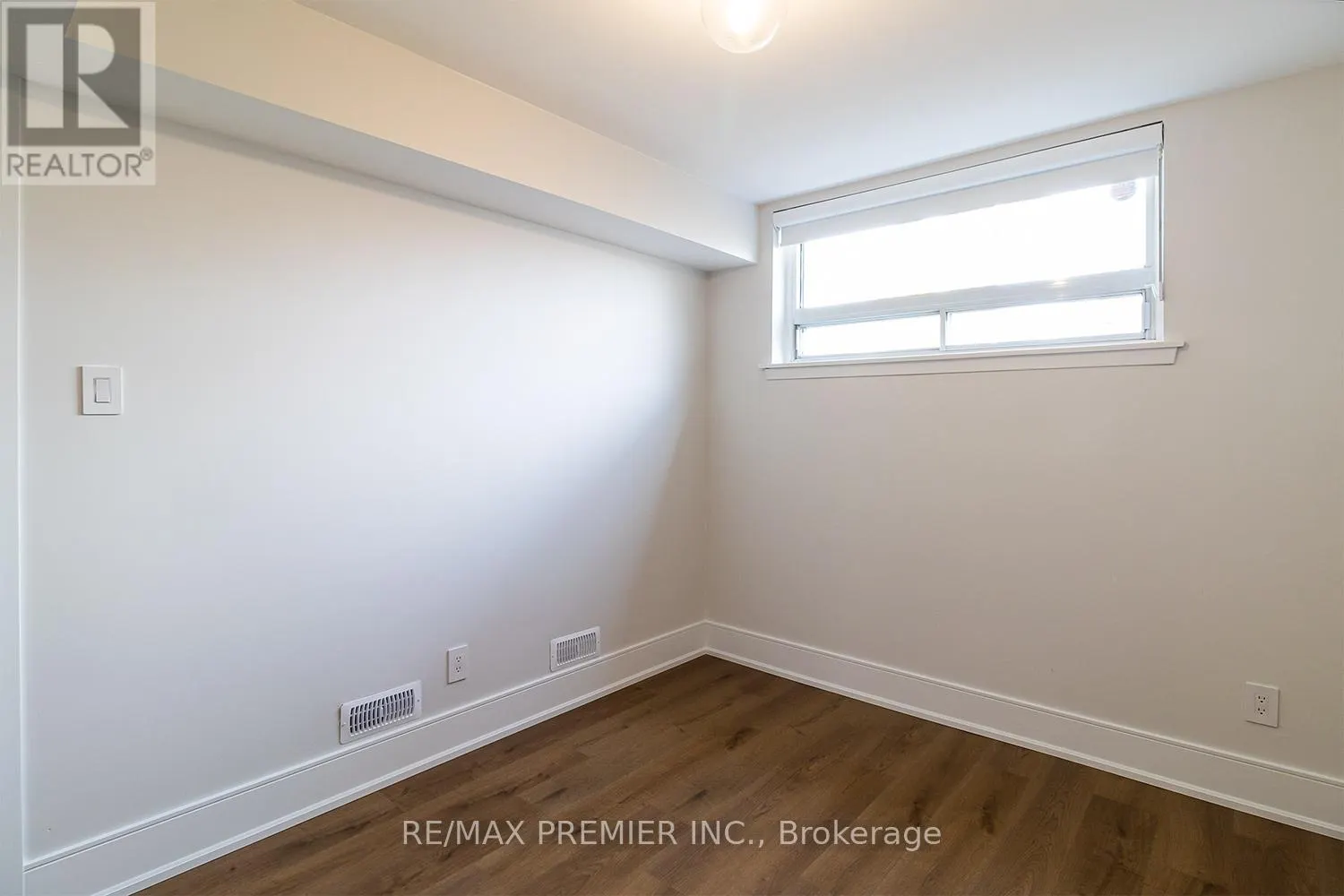 2461 PADSTOW CRESCENT