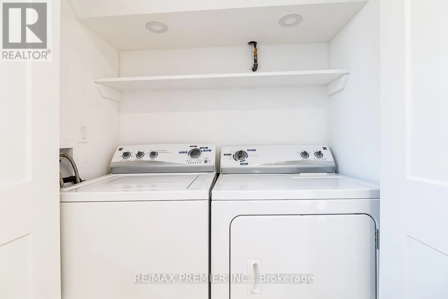 2461 PADSTOW CRESCENT