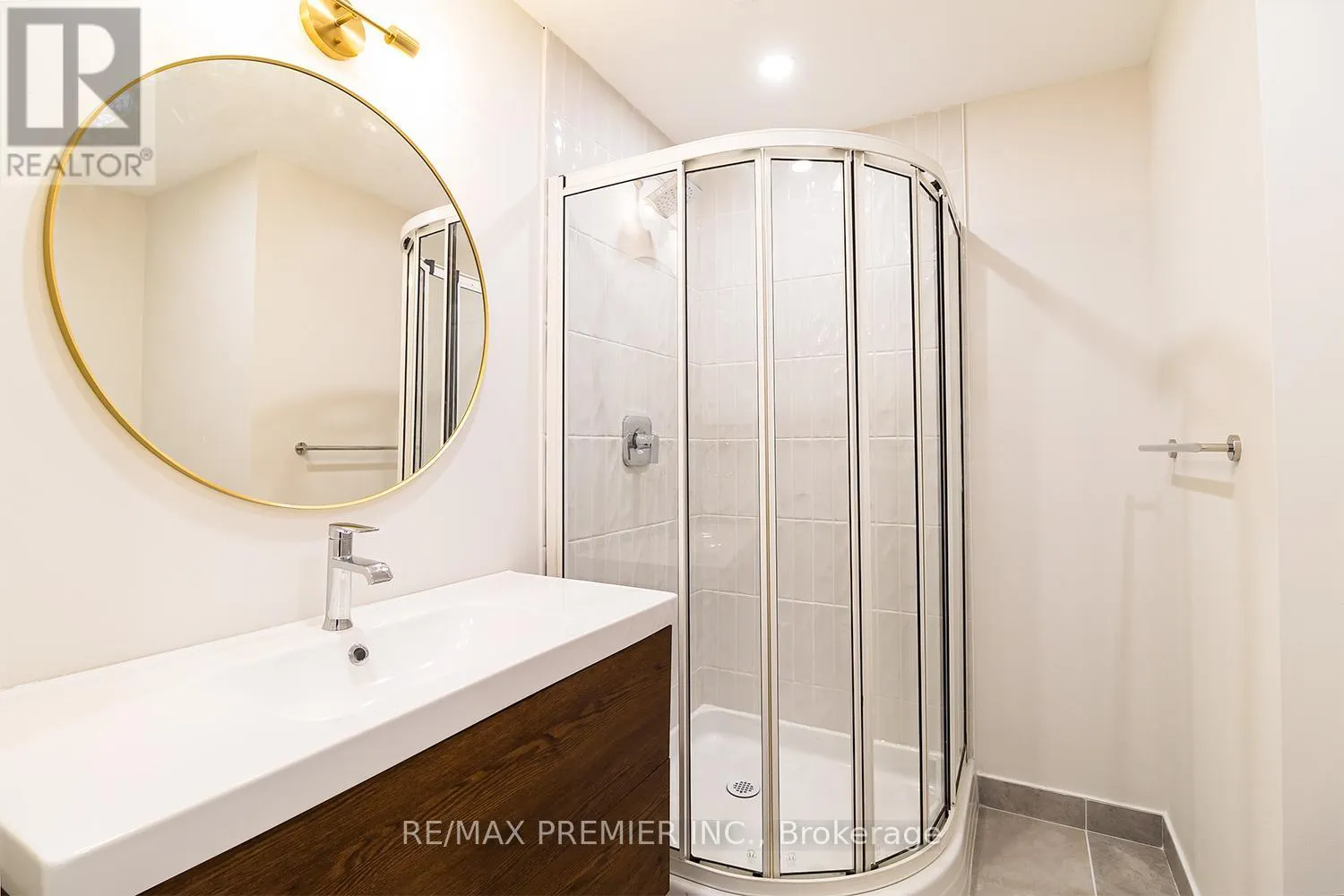 2461 PADSTOW CRESCENT